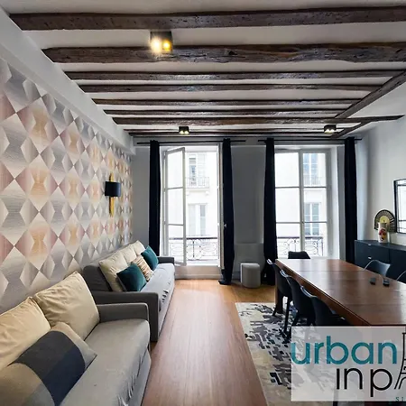 Urban Flat 108 - Classic Parisian 4 Bdr Flat Apartment Paris