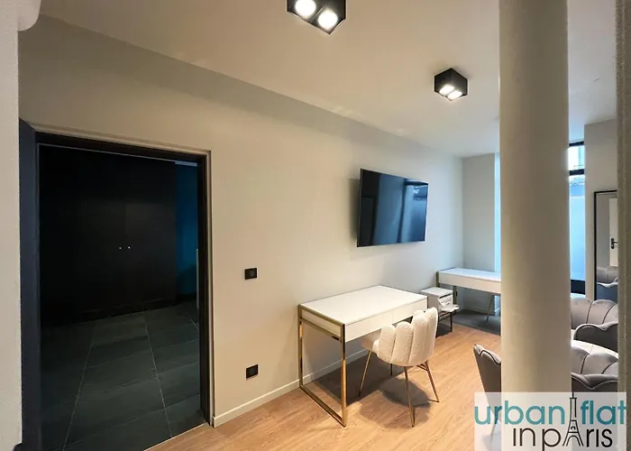 아파트 Urban Flat 108 - Classic Parisian 4 Bdr Flat *